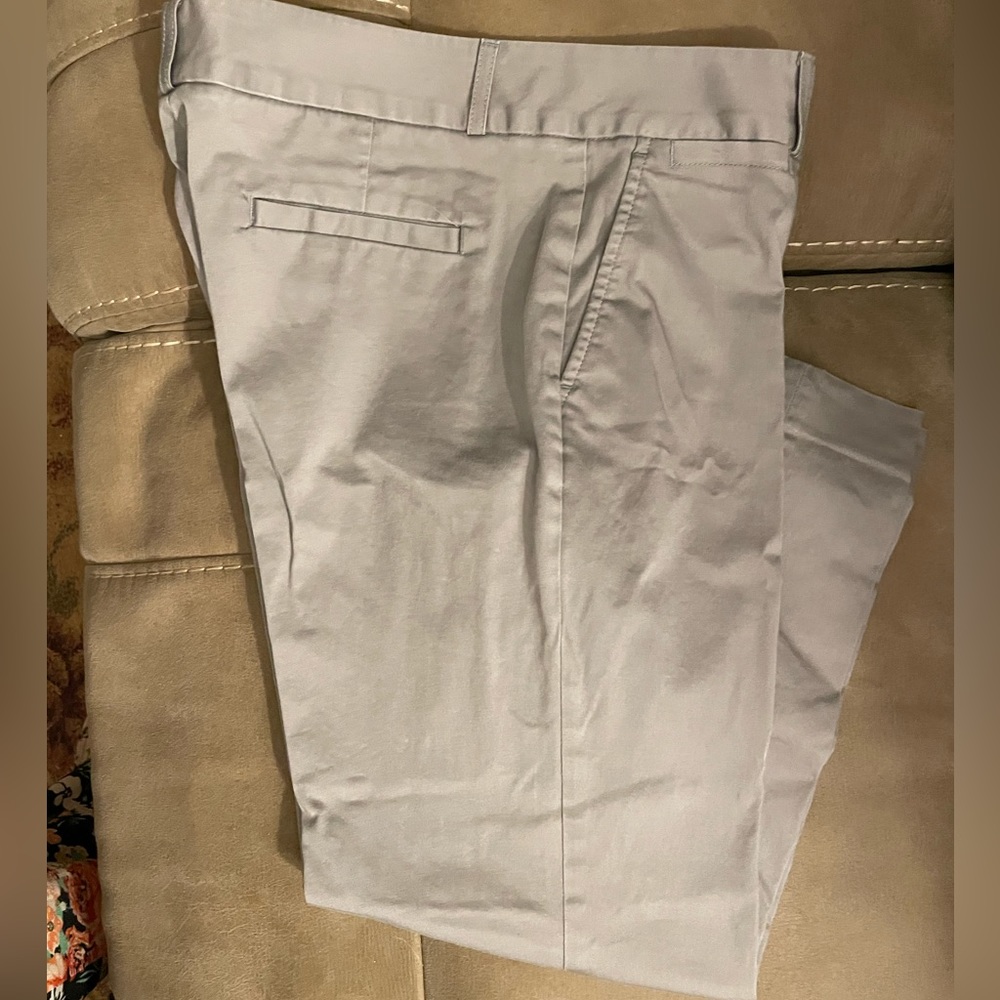 Grey cropped slacks